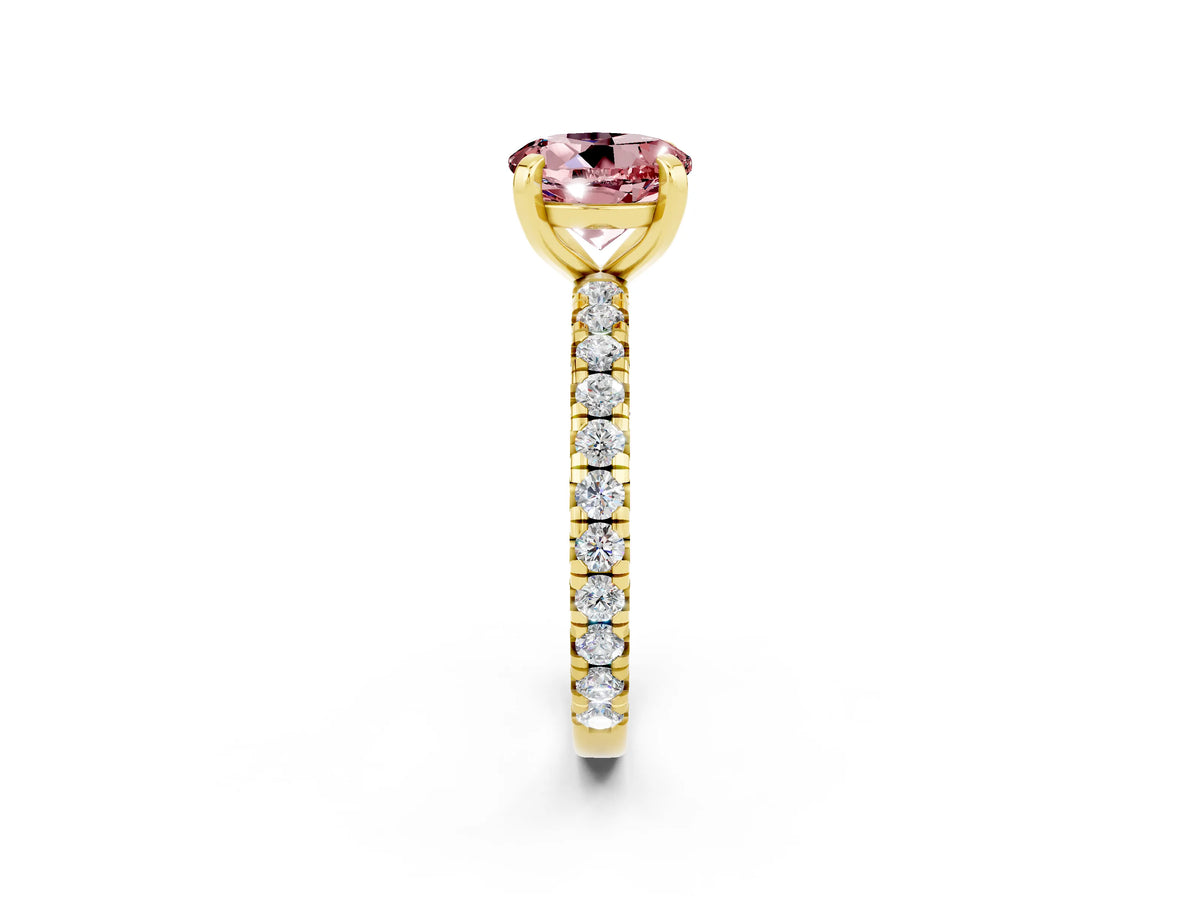 Round Cut Morganite Pavé Solitaire Ring in Yellow gold with Round Pavé Band and Prong Setting_2