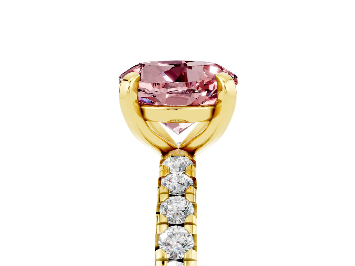 Round Cut Morganite Pavé Solitaire Ring in Yellow gold with Round Pavé Band and Prong Setting_5