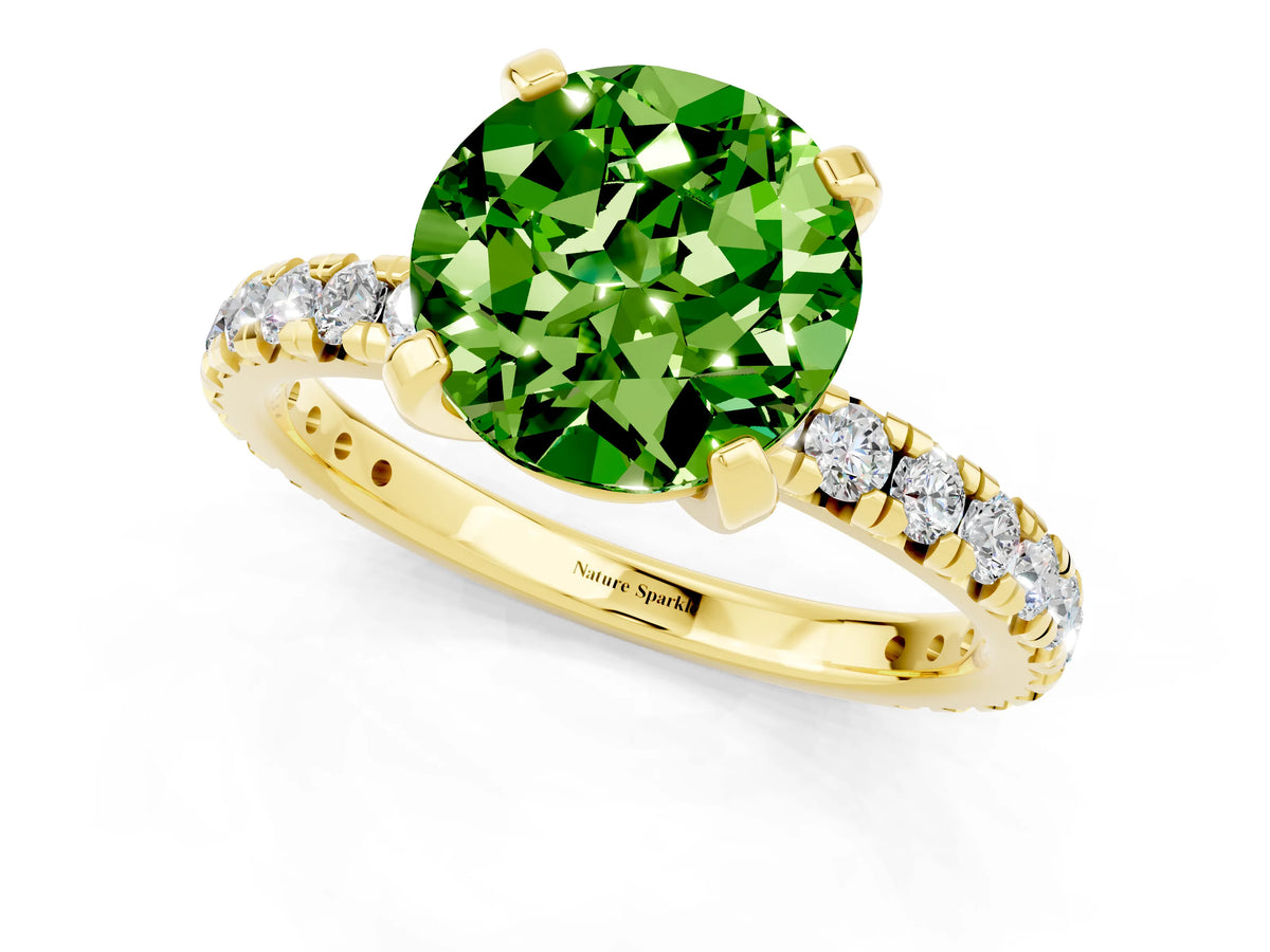 Round Cut Peridot Pavé Solitaire Ring in Yellow gold with Round Pavé Band and Prong Setting_1