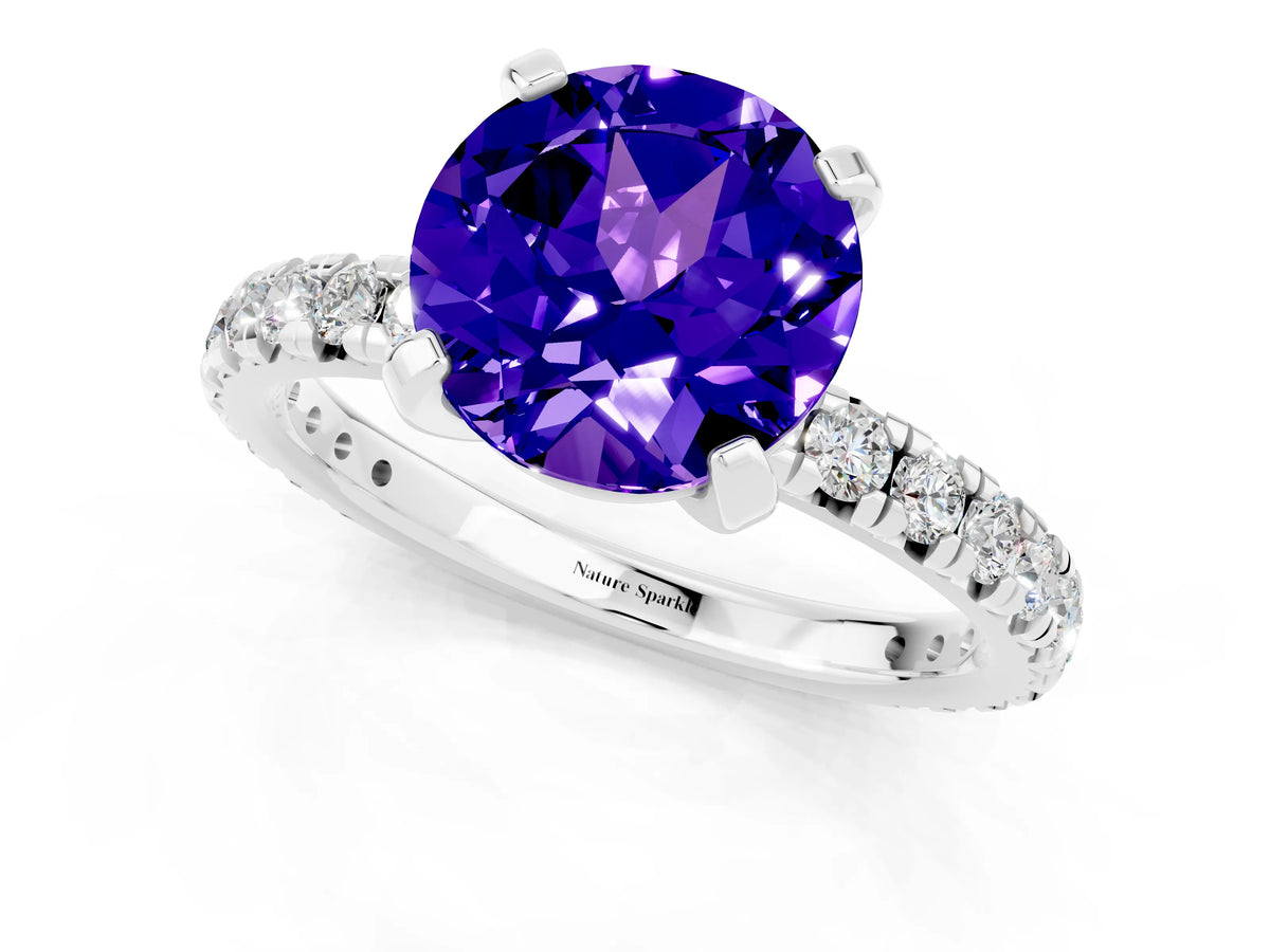 Round Cut Tanzanite Pavé Solitaire Ring in White gold with Round Pavé Band and Prong Setting_1