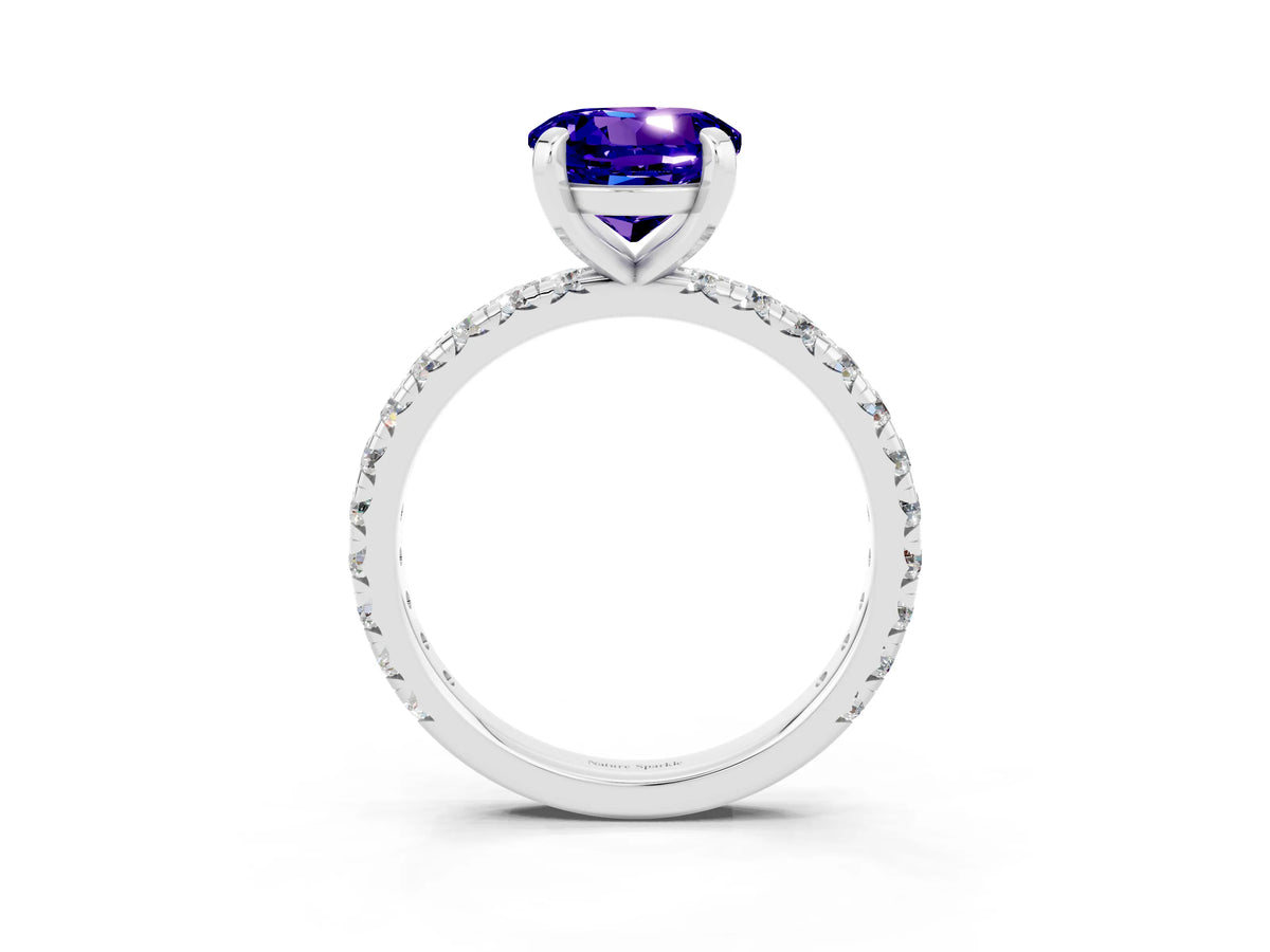 Round Cut Tanzanite Pavé Solitaire Ring in White gold with Round Pavé Band and Prong Setting_3
