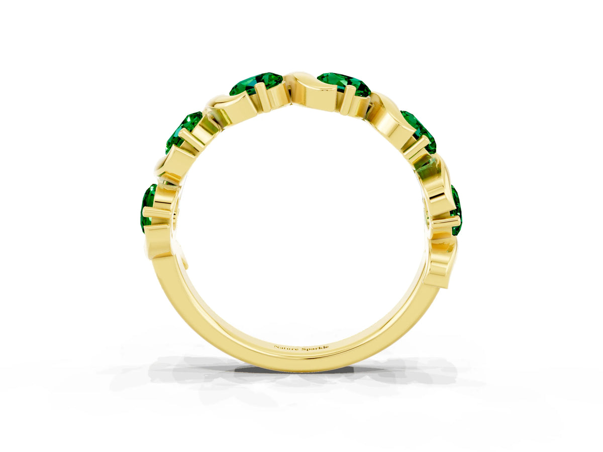 Round Emerald Half Eternity Band in Yellow gold with Wave Prong Setting_3