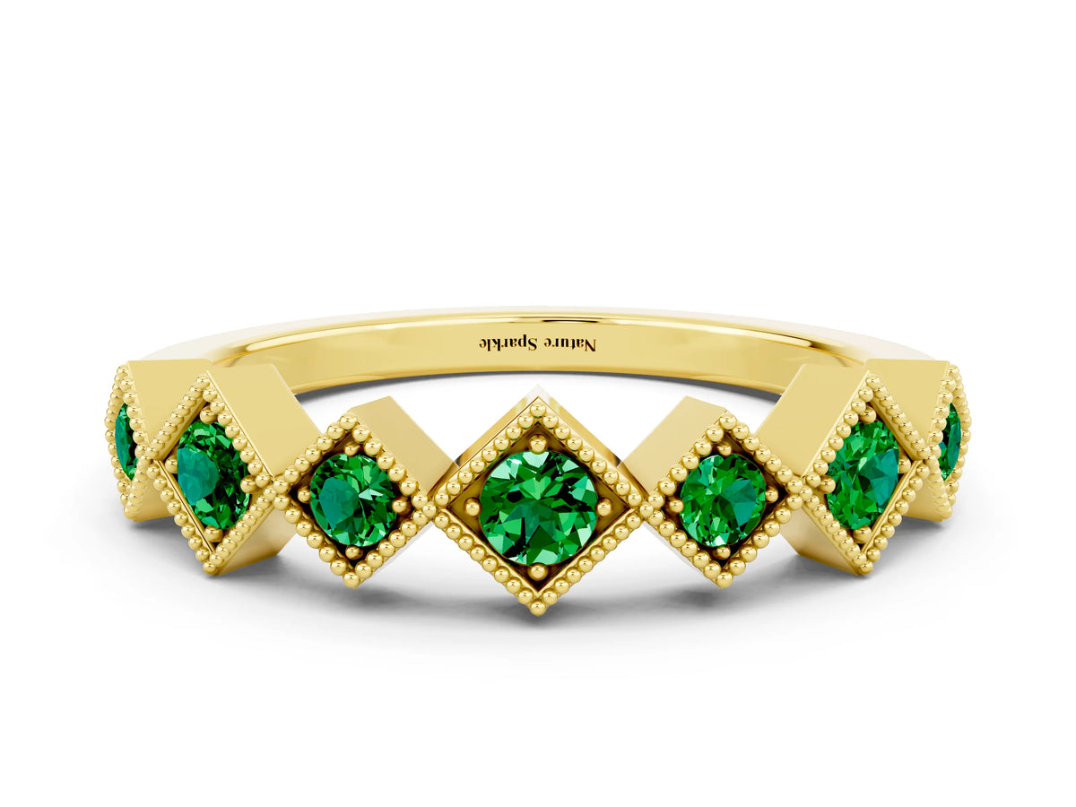 Round Emerald Square Bezel Chevron Band in Yellow gold with Milgrain Detailing