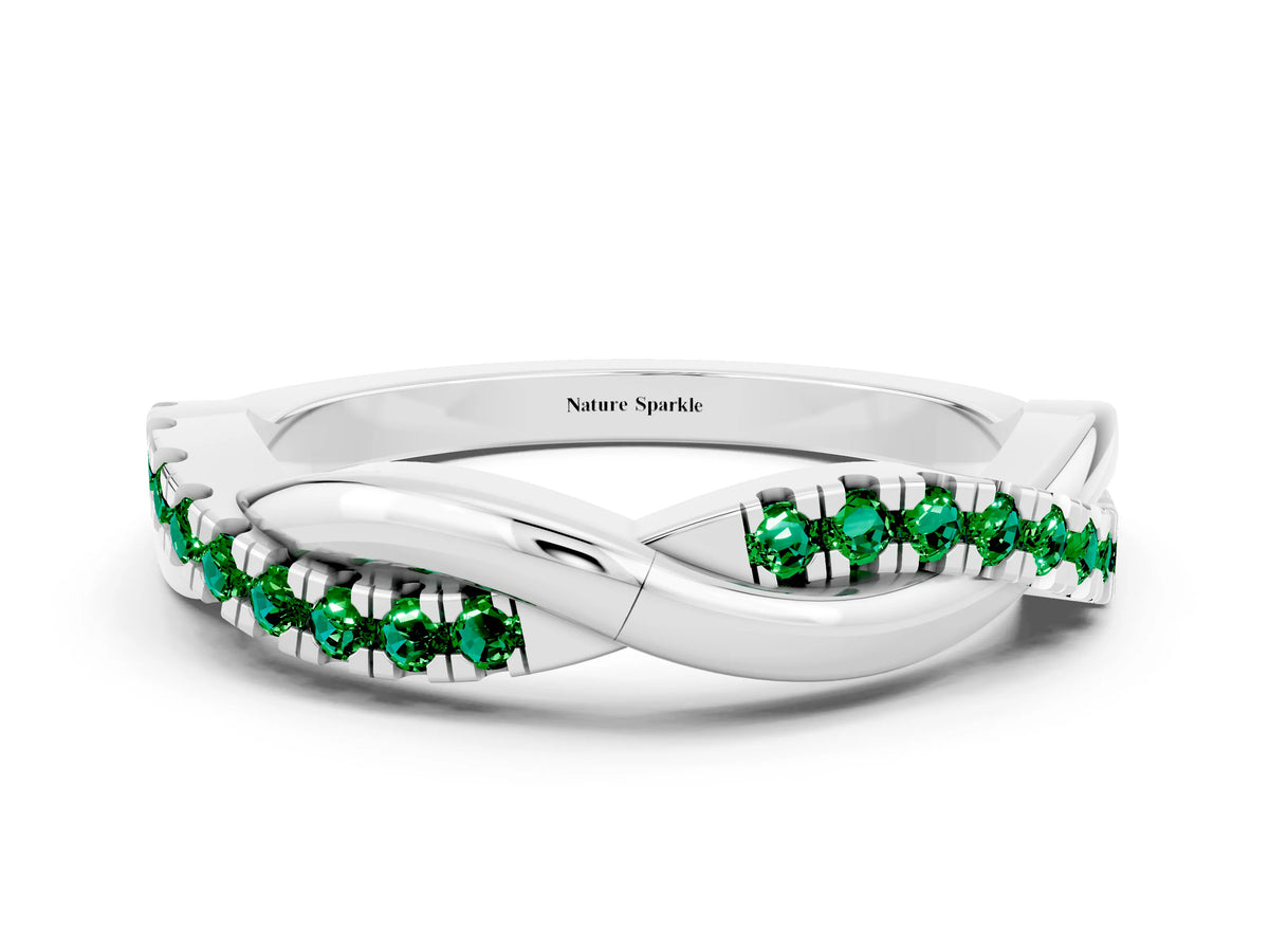 Round Emerald Twisted Infinity Band in Platinum with Prong Setting