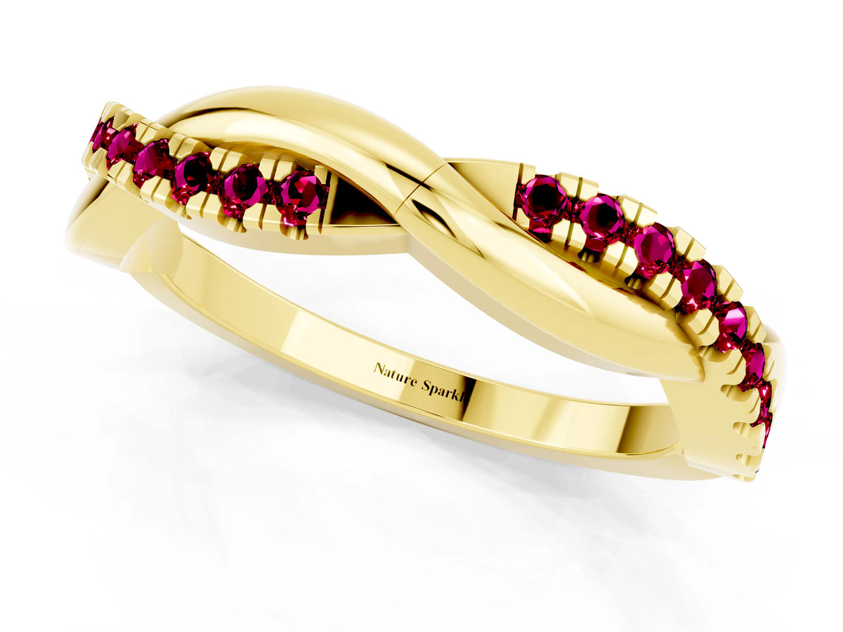 Round Garnet Twisted Infinity Band in Yellow gold with Prong Setting_1
