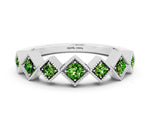 Round Peridot Square Bezel Chevron Band in Platinum with Milgrain Detailing