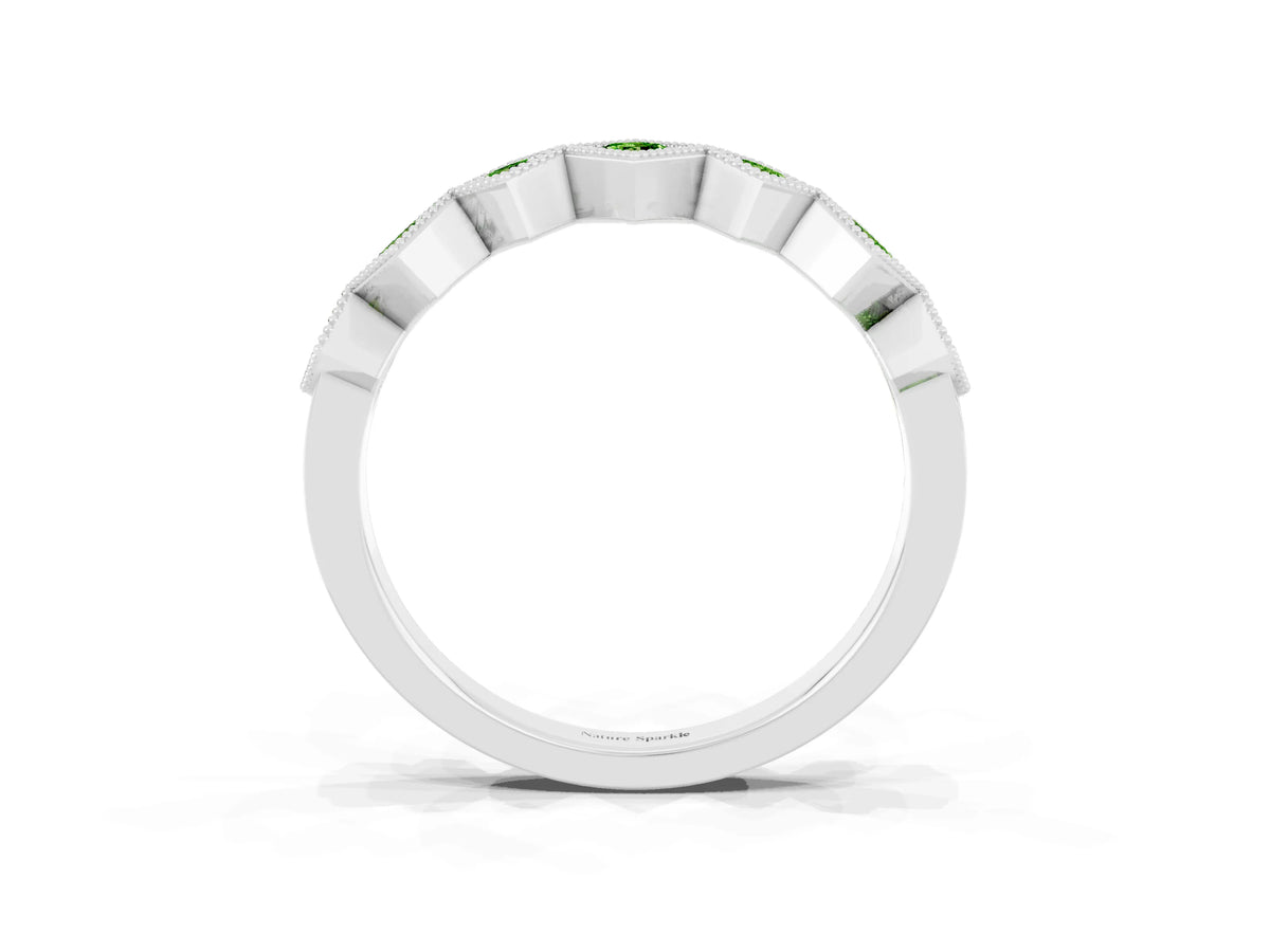 Round Peridot Square Bezel Chevron Band in White gold with Milgrain Detailing_3