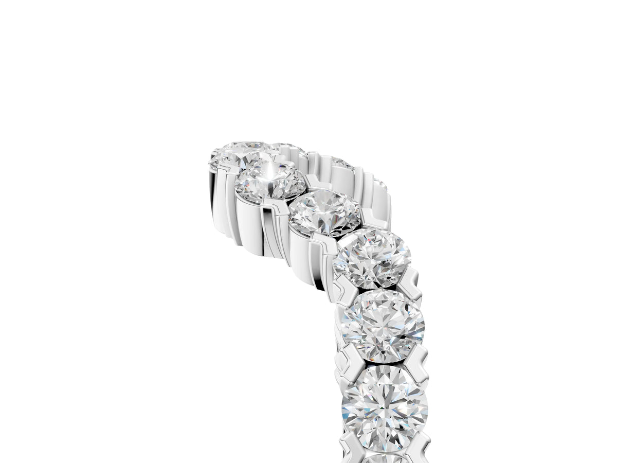 Silver V-Shaped Diamond Round Cut Pavé Band with Prong Setting_17