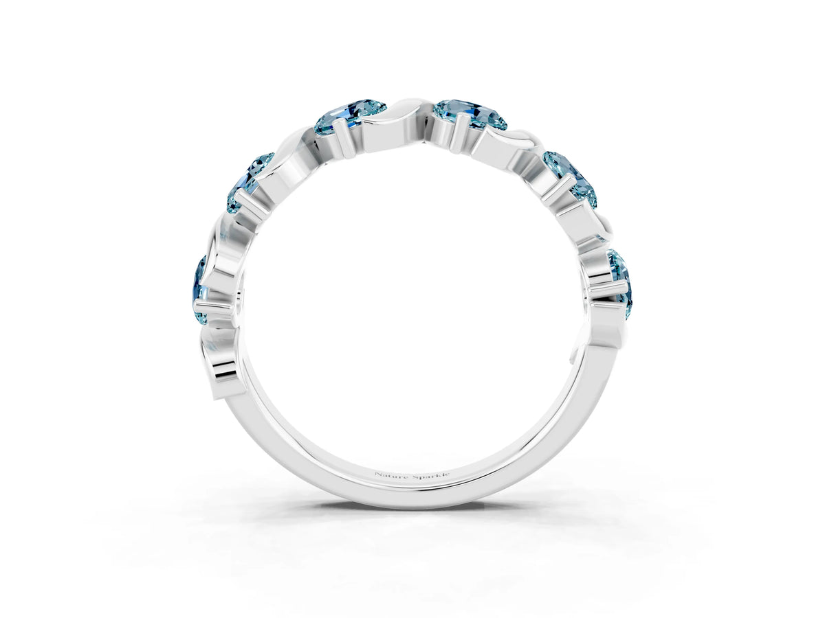 Six-Stone Round Aquamarine Wave Band in Silver with Shared Prong Setting_3