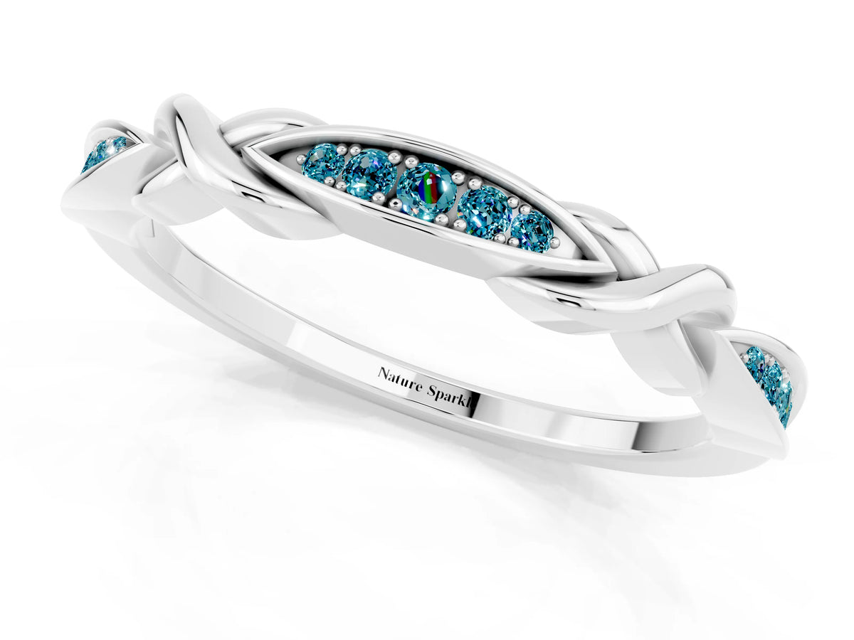 Twisted Marquise Blue Topaz Pavé Band in Silver with Shared Prong Setting_1