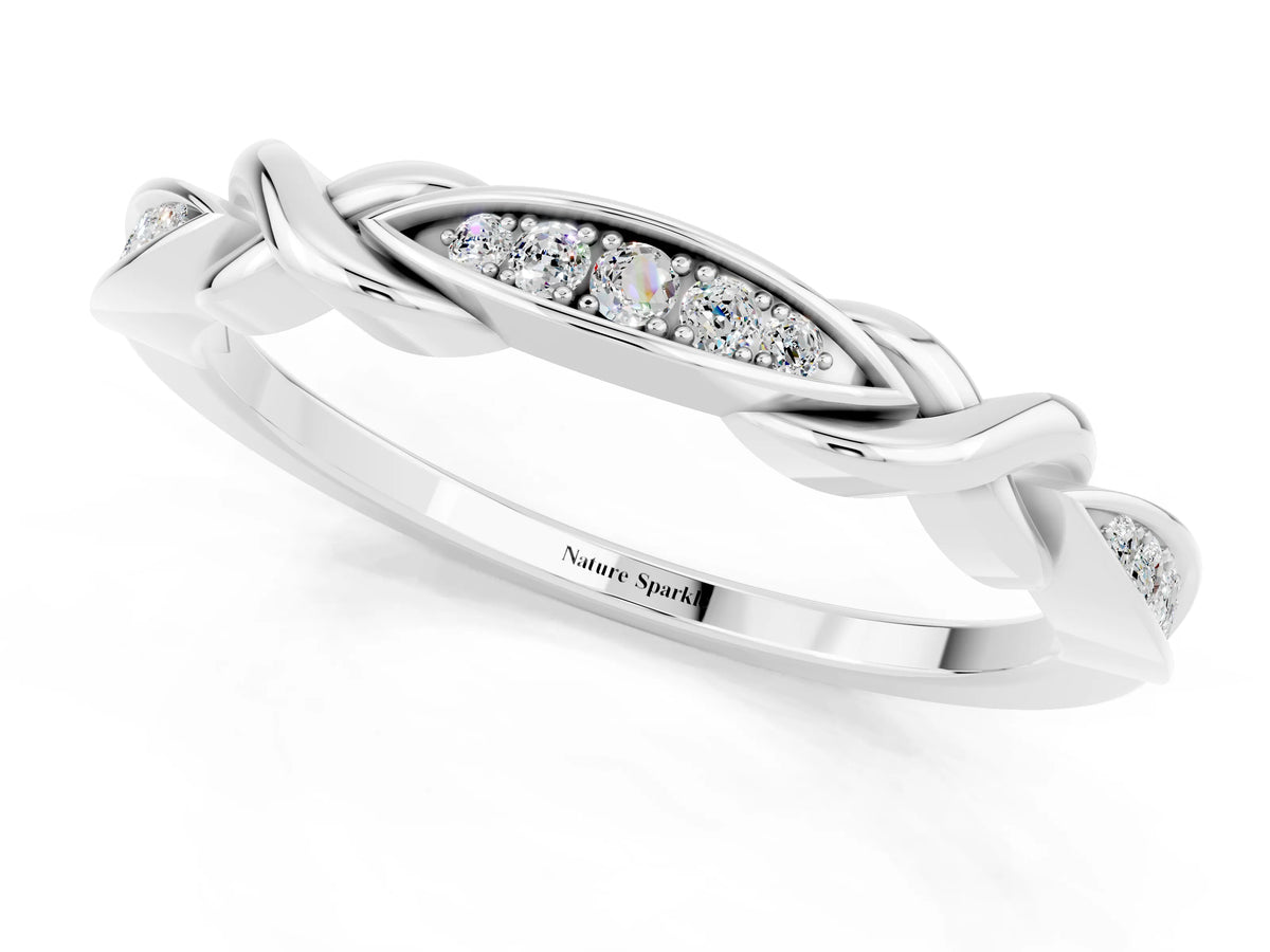 Twisted Marquise Moissanite Pavé Band in Platinum with Shared Prong Setting_1