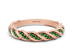 Twisted Pavé Round Emerald Eternity Band in Rose gold with Shared Prong Setting
