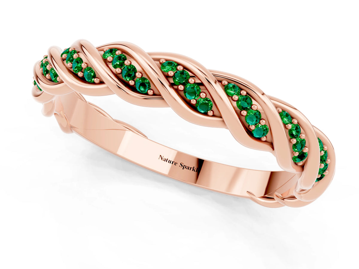 Twisted Pavé Round Emerald Eternity Band in Rose gold with Shared Prong Setting_1