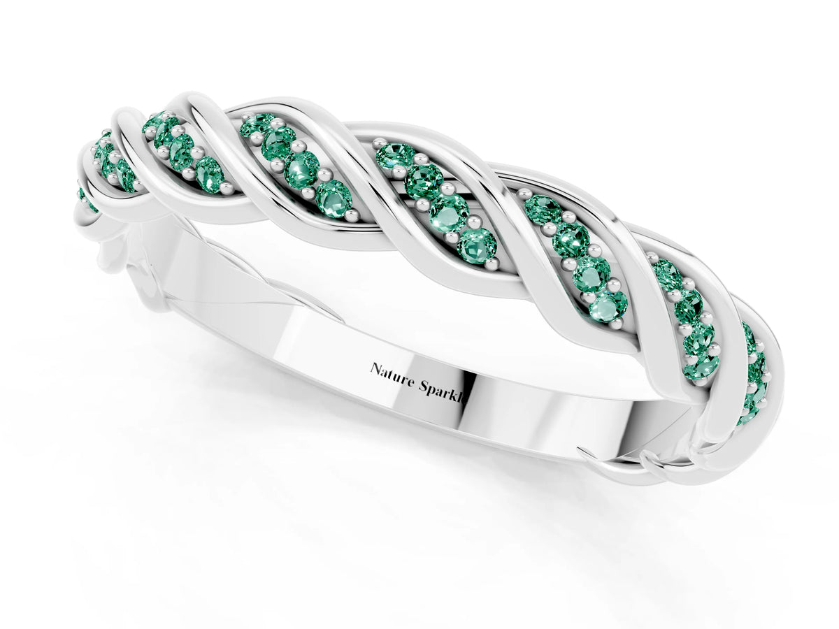 Twisted Pavé Round Green Sapphire Eternity Band in White gold with Shared Prong Setting_1