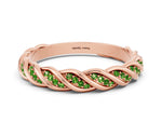 Twisted Pavé Round Peridot Eternity Band in Rose gold with Shared Prong Setting