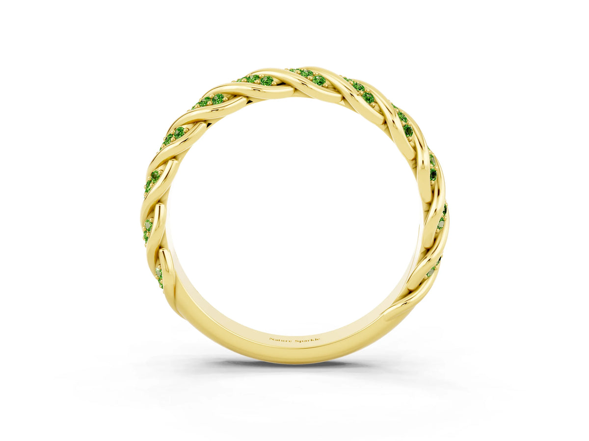 Twisted Pavé Round Peridot Eternity Band in Yellow gold with Shared Prong Setting_3