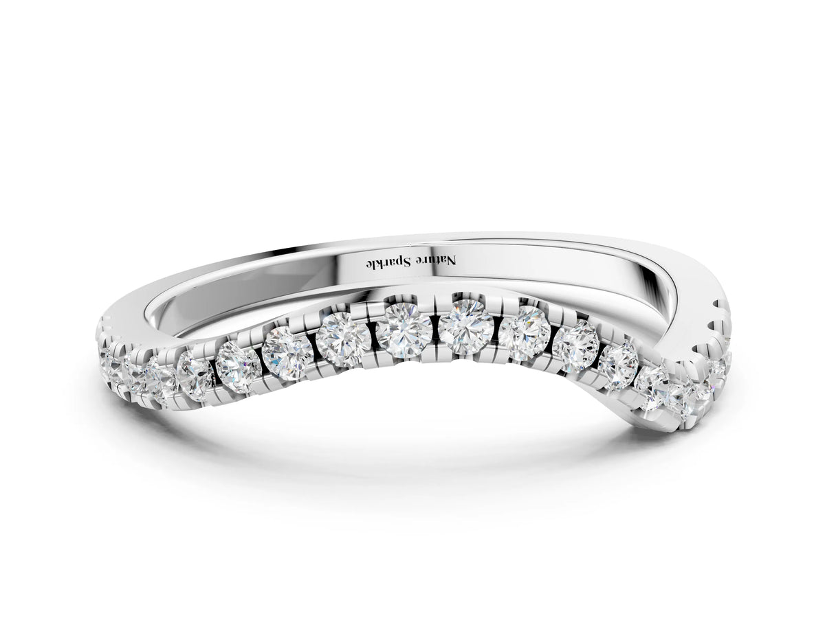 White gold Round Diamond Pavé Twist Band with U-Prong Setting
