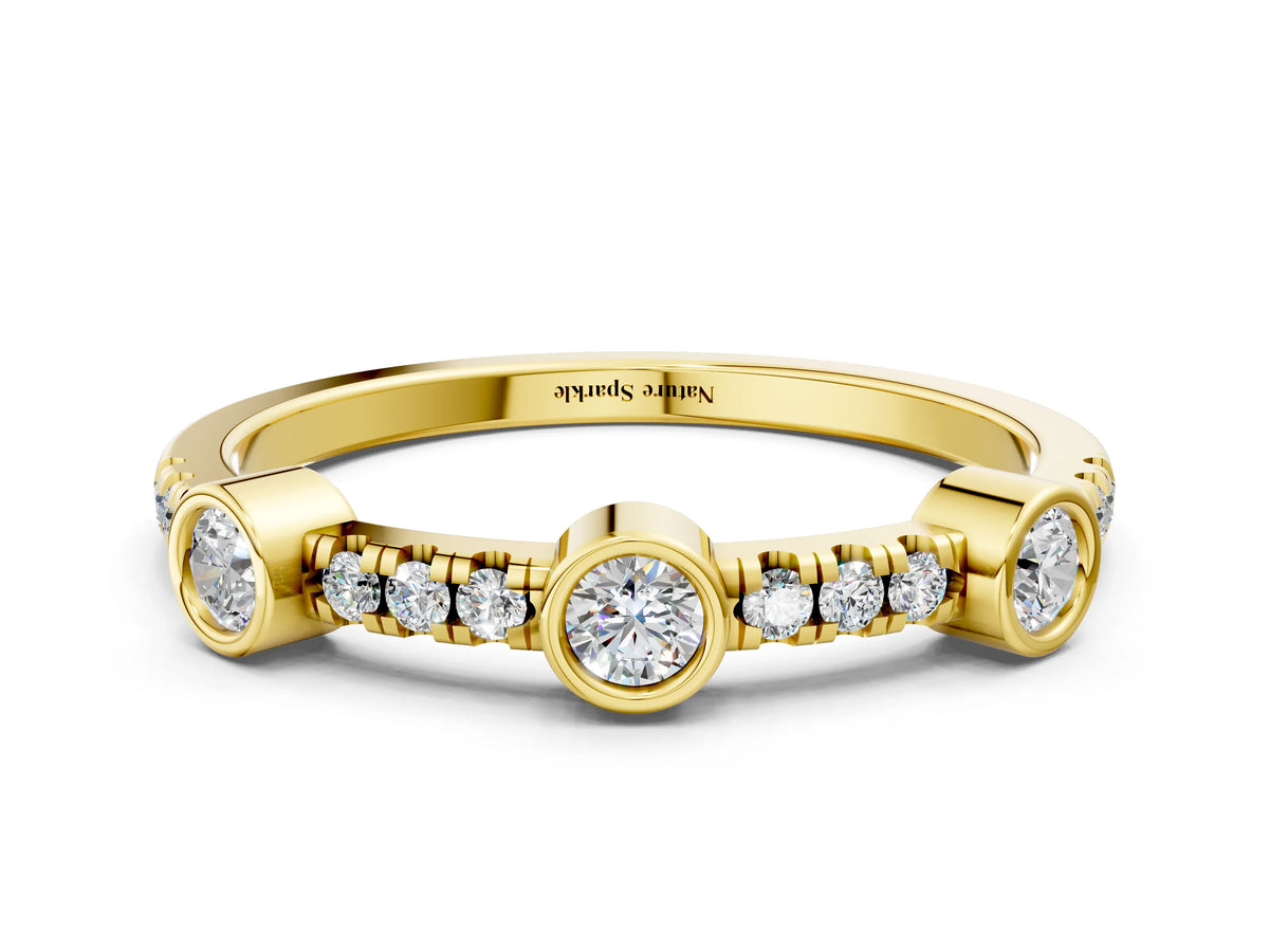 Yellow gold Bezel Set Round Diamond Pavé Band