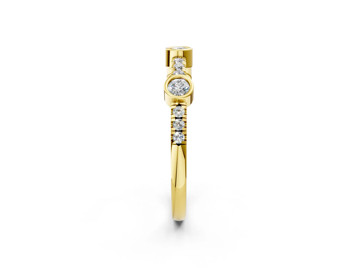Yellow gold Bezel Set Round Diamond Pavé Band_2