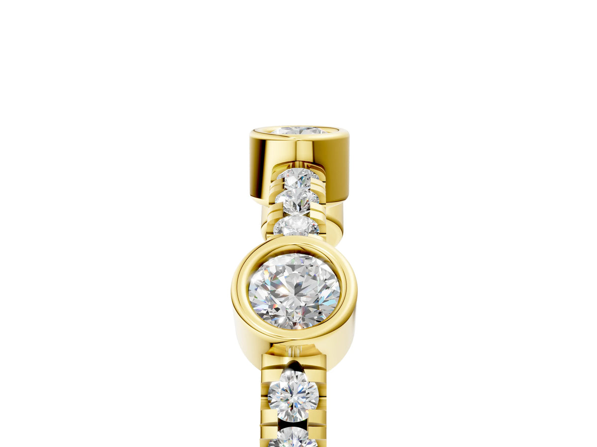 Yellow gold Bezel Set Round Diamond Pavé Band_5
