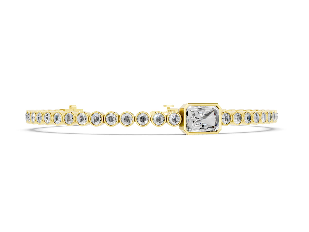 Yellow gold Bezel-Set Round Diamond Tennis Bracelet with Radiant Center Diamond