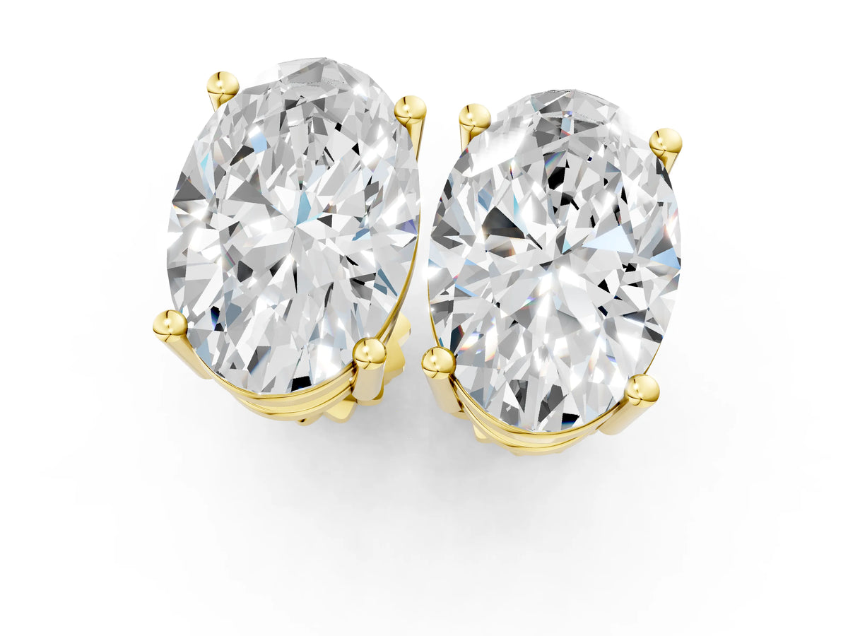 Yellow gold Oval Cut Diamond Stud Earrings_1