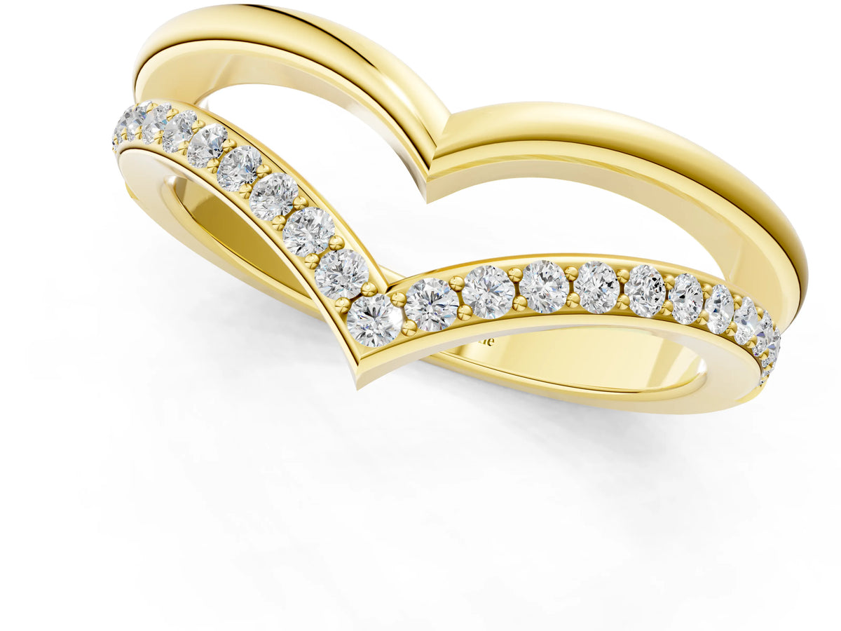 Yellow gold Pavé Round Diamond Chevron Band with Channel Setting_1