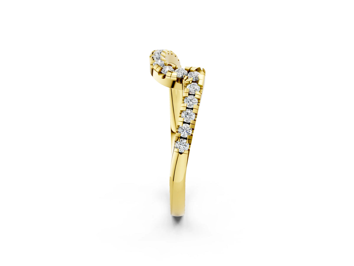 Yellow gold Pavé Round Diamond Chevron Band with Prong Setting_2