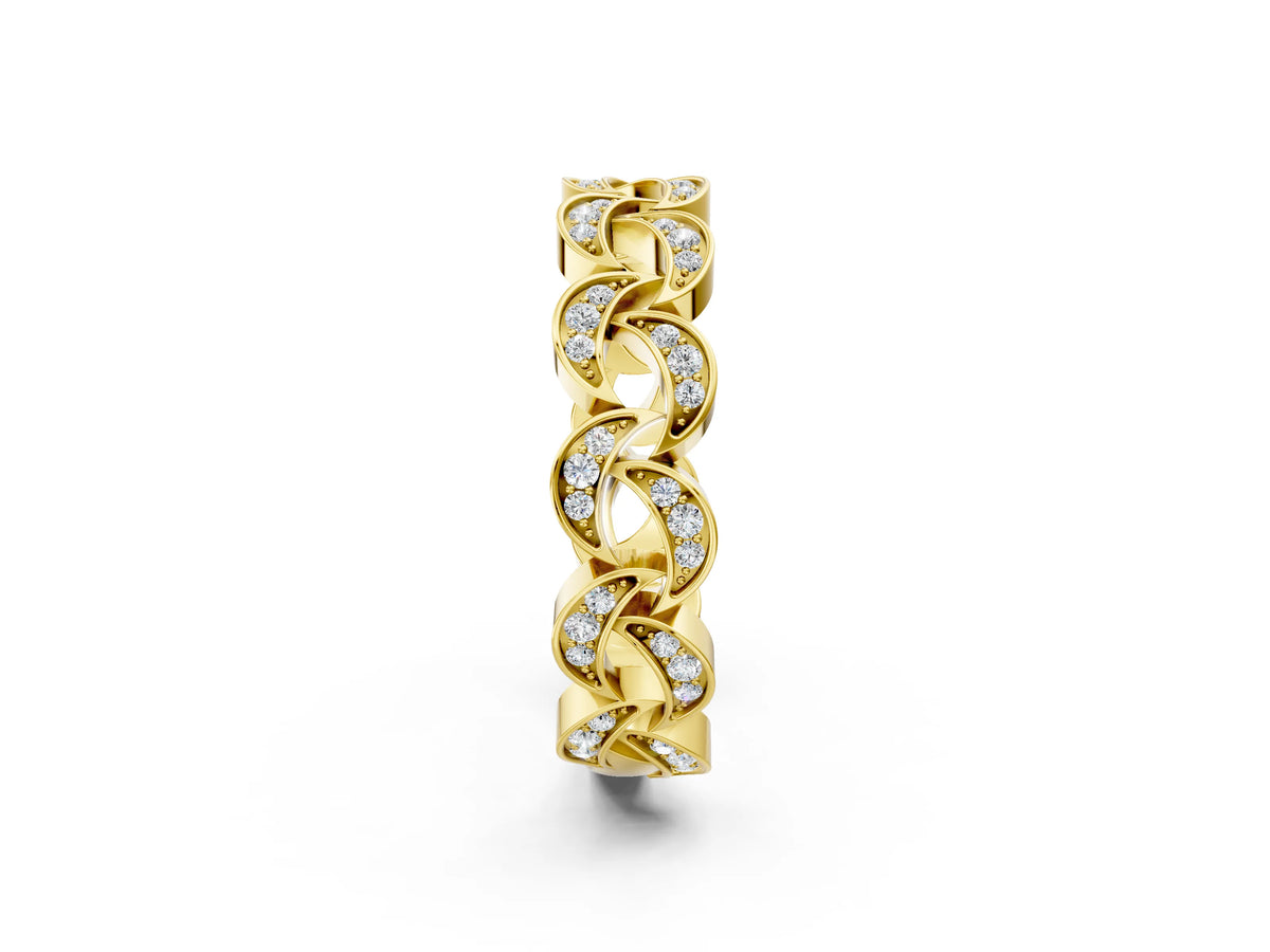 Yellow gold Pavé Round Diamond Interlocking Eternity Band with Bezel Prong Setting_2