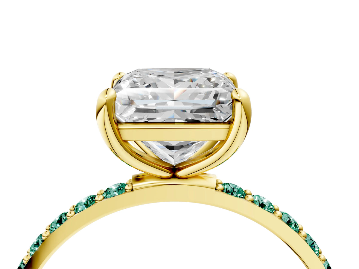 Yellow gold Princess Cut Diamond Solitaire Ring with Round Green Sapphire Pavé Band and Prong Setting_4