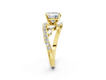 Yellow gold Princess Cut Solitaire with Pavé Twist Band and Four-Prong Setting_2