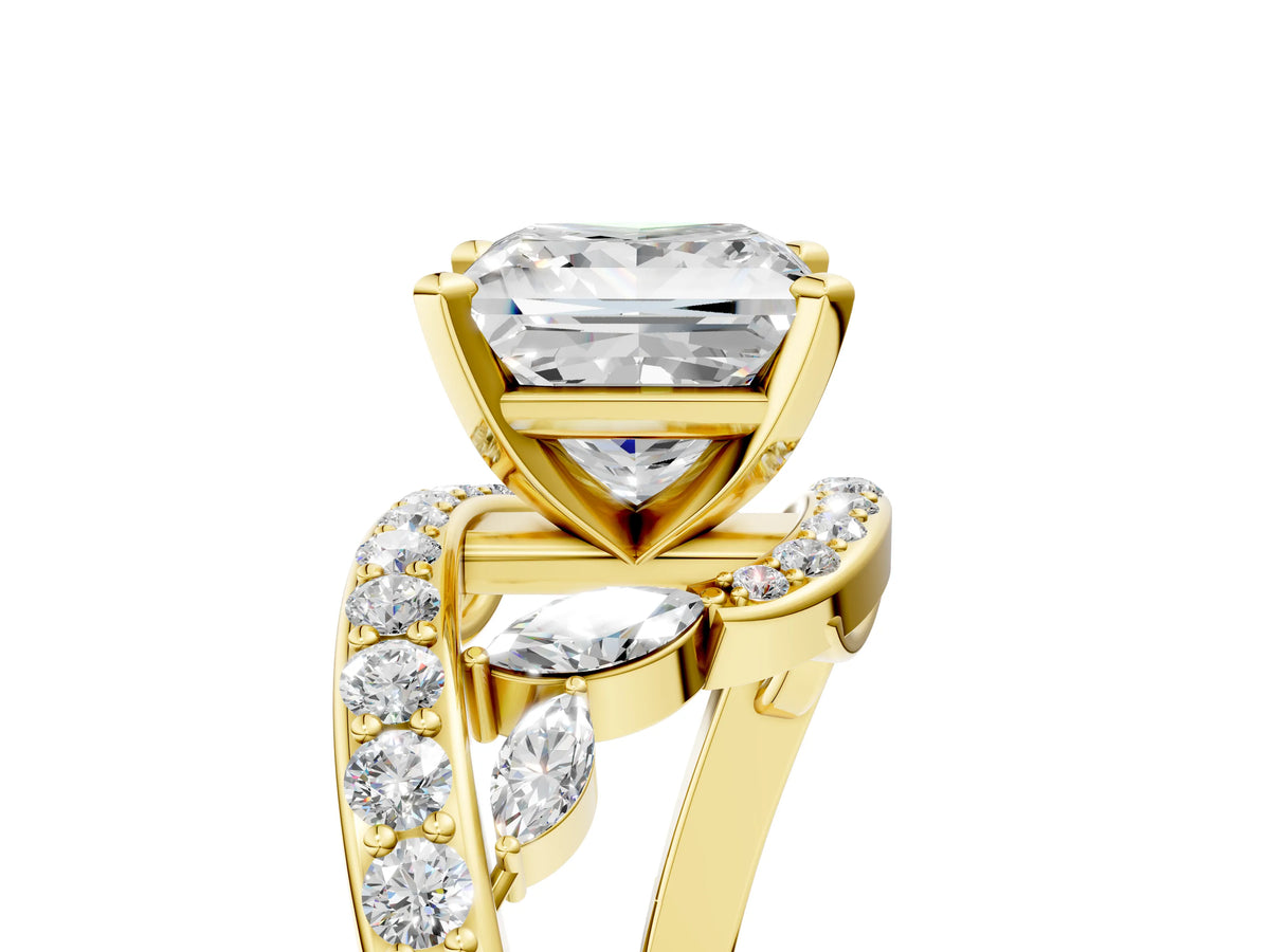 Yellow gold Princess Cut Solitaire with Pavé Twist Band and Four-Prong Setting_5