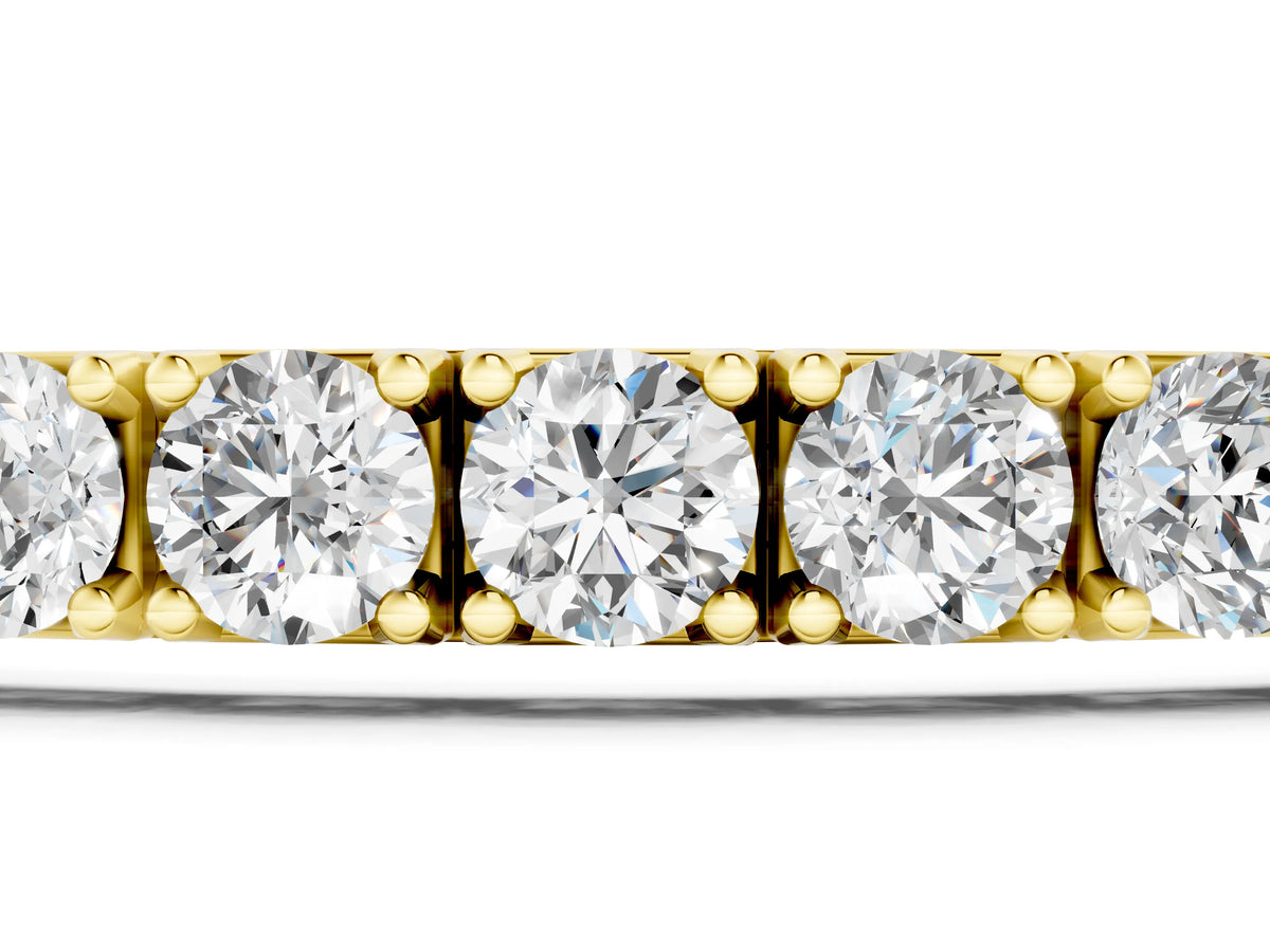 Yellow gold Round Cut Diamond Tennis Bracelet with Box Clasp and Four-Prong Setting_1