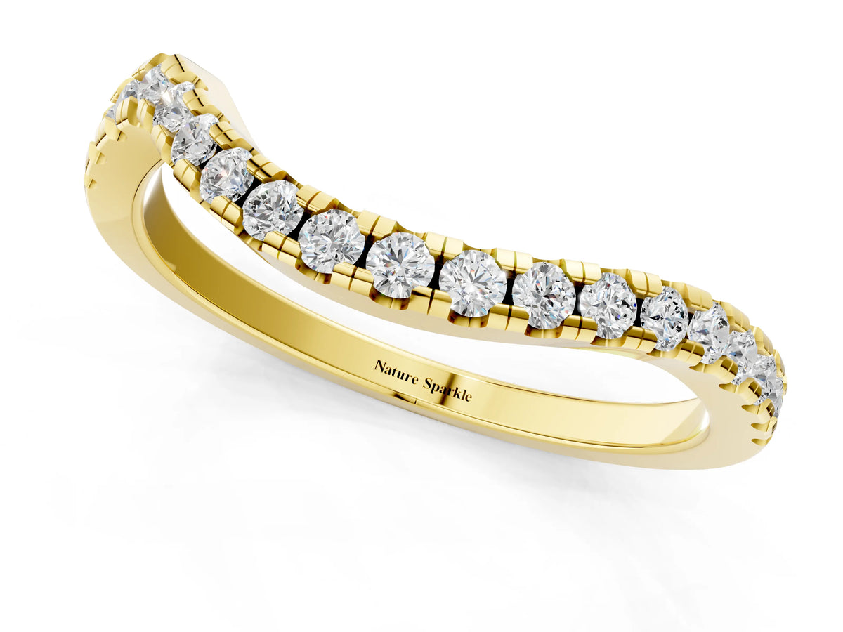 Yellow gold Round Diamond Pavé Twist Band with U-Prong Setting_1
