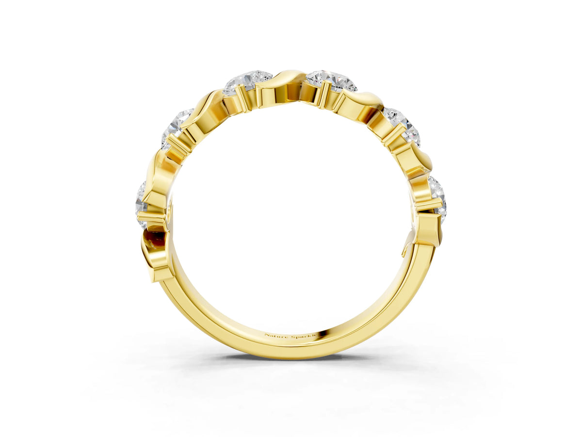 Yellow gold Six-Stone Round Diamond Wave Band with Shared Prong Setting_3