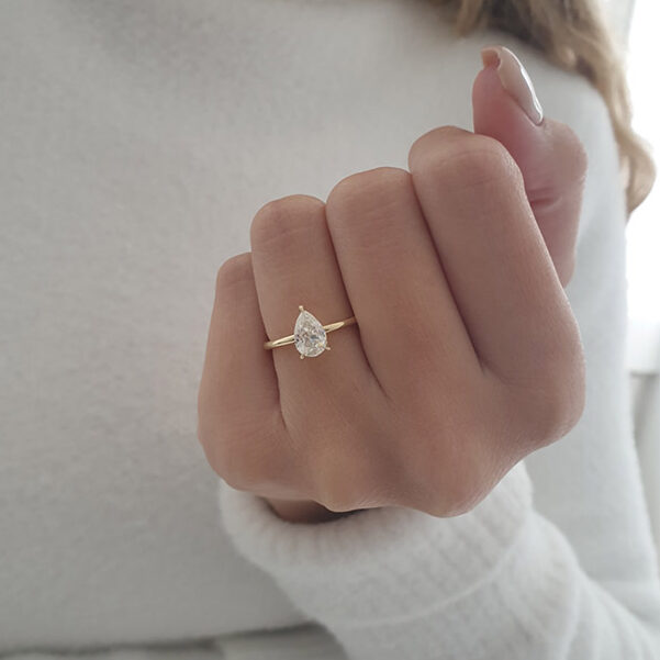 Mallory: 1 carat pear shape engagement ring