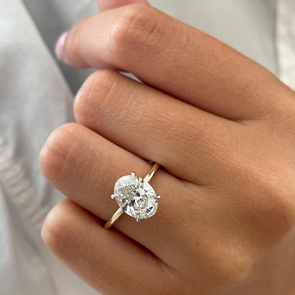 27 Oval Engagement Rings That Every Girl Dreams